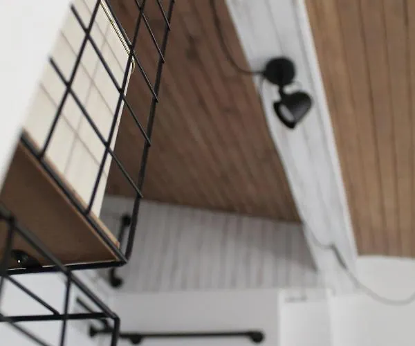 A&k Guest فارنا